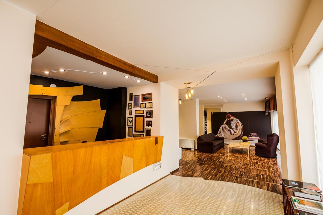 Juvarrahouse Luxury Aparthotel